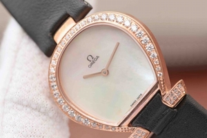AAA Omega Omegamania Specialities 5886.72.51 Diamonds Bezel Silver Dial Ronda Quartz Omega Watch00745