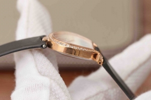 AAA Omega Omegamania Specialities 5886.72.51 Diamonds Bezel Silver Dial Ronda Quartz Omega Watch00745