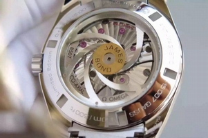 AAA Omega Seamaster CO-AXIAL Master James Bond White Textured Dial Bracelet Watch00951