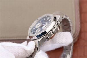 Audemars Piguet Royal Oak Chronograph Blue/White Dial Bracelet Watch01281