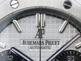 Audemars Piguet Royal Oak Chronograph White/Black Dial Bracelet Watch00982