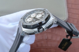 Audemars Piguet Royal Oak Offshore 2017 44mm Titanium Gray Dial Watch00649