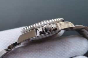 Best Quality Imitation Rolex GMT-Master II 116759 Black Dial Blue/White Bezel Watch01077