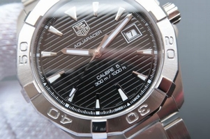 Best Replica Tag-Heuer Aquaracer Calibre 5 300M Black Dial Bracelet Watch01237