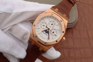 Copy Audemars Piguet Royal Oak 41mm 26574 White Dial Leather Strap Watch01026
