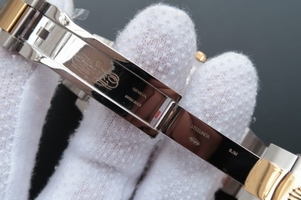 Copy High Quality Rolex Date Just II 41mm Dial Diamonds Marker Bracelet Watch01372