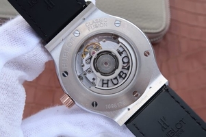 Hublot Classic Fusion 42mm J White Dial Black Gummy Strap Watch01161