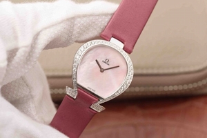 Imitation AAA Omega Omegamania Specialities 5886.72.51 Diamonds Bezel Pink Dial Ronda Quartz Omega Watch01107