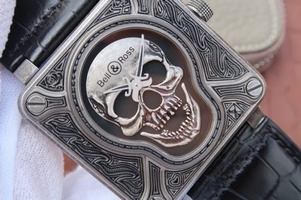 Imitation Bell-&-Ross BR01 Burning Skull Tattoo Watch Antique Dial Black Leather Strap Watch00054