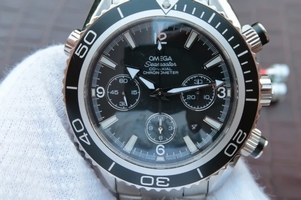 Omega Seamaster Planet Ocean Chrono 45mm Black Dial Silver Markers Bracelet Watch01148