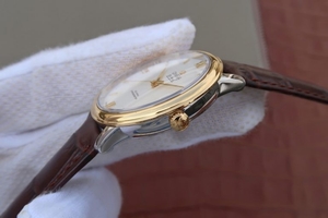 Omega V6 De Ville 37mm Bezel White Dial Markers Leather Strap Watch00896