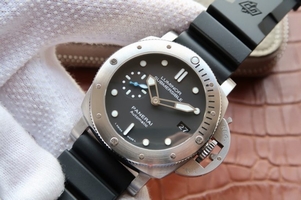 Panerai Luminor Submersible PAM682 Rubber Strap Watch00610