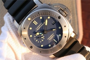 Panerai PAM371 Titanium Blue Dial Black Rubber Strap Watch00366