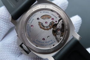 Panerai PAM562 Titanium Rubber Strap Watch01007