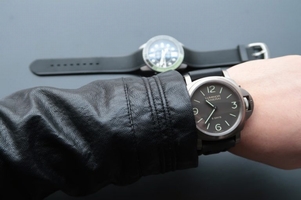 Panerai PAM562 Titanium Rubber Strap Watch01007
