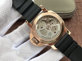 Panerai PAM684 Luminor Submersible Rubber Strap Watch01150