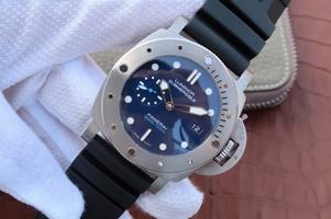 Panerai PAM692 Titanium Blue Dial Rubber Strap Panerai Watch01183