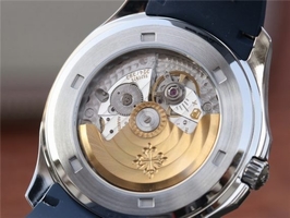 Patek-Philippe Aquanaut 5167 KMF Blue Dial Blue Rubber Strap Watch00773