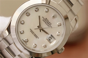 Replica AAA Rolex DateJust 41mm 126300 White MOP Dial Diamonds Markers Bracelet Watch00895