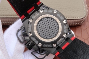 Replica Best Quality Audemars Piguet Audemars Piguet Royal Oak Offshore Survivor Ultimate Edition Watch01045