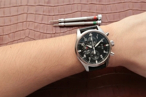 Replica IWC Pilot Chrono IW377701 Black Dial Leather Strap Watch00986