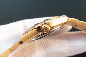 Replica Omega V6 Constellation Dial Diamonds Bezel & Markers Bracelet Watch00020