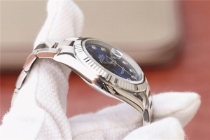 Replica Rolex DateJust 41mm 126334 Fluted Bezel Blue Dial Diamonds Markers Bracelet Watch00521