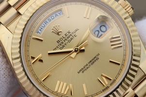 Replica Rolex Day-Date 40mm 228238 Dial Roman Markers Bracelet Watch00839