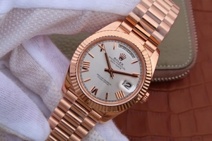 Rolex Day-Date 40mm 228235 White Dial Roman Markers Bracelet Watch00757