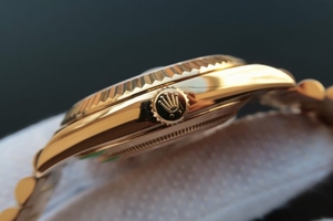 Rolex Day-Date 40mm 228235 White Textured Dial Bracelet Watch01125