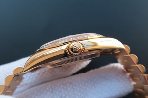 Rolex Day Date II Diamonds Full Bezel/Dial Roman Markers Bracelet Watch01324