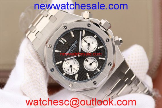 Knockoff Best Quality Audemars Piguet Royal Oak Chronograph Black/White Dial Bracelet Watch00527