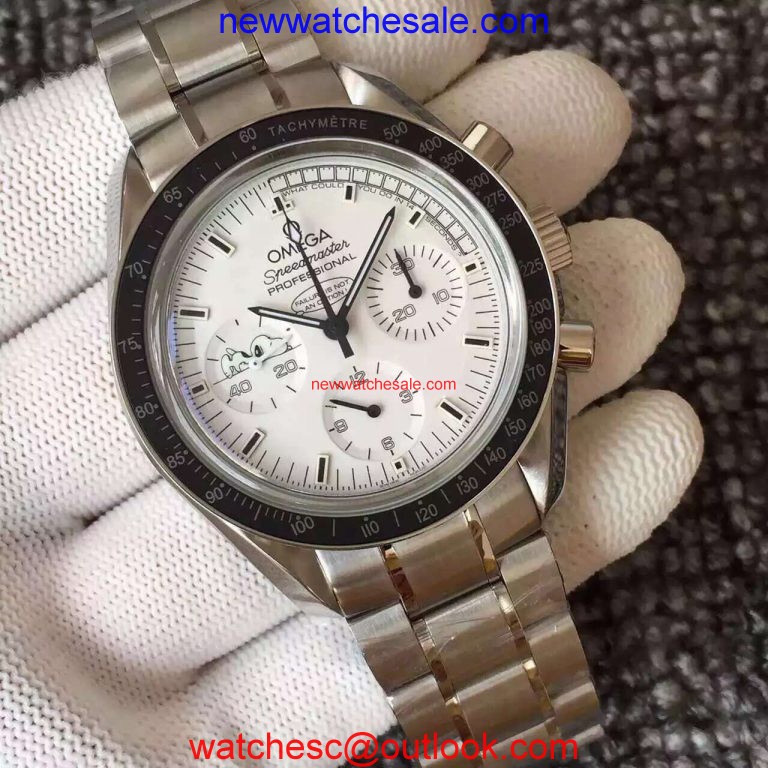 Omega Speedmaster Snoopy White Dial Bracelet Chrono Movement Watch00884