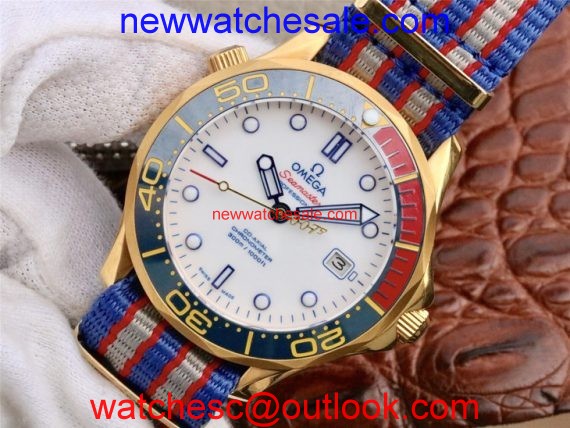 Replica Omega Seamaster Diver 300M COMMANDER��S WATCH Limited Edition Nylon Strap Watch00051