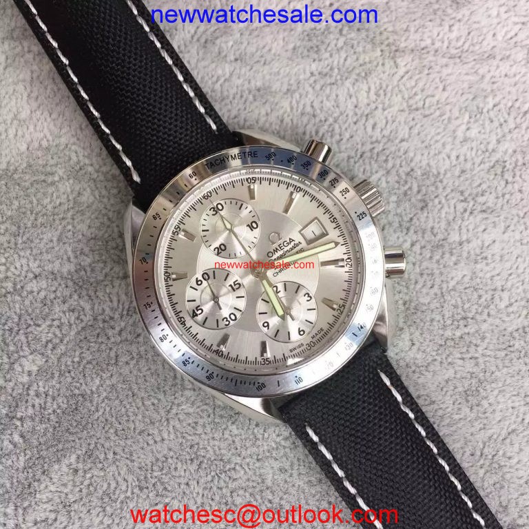 Replica Omega Speedmaster 3211 Silver Dial Black Nylon Strap Watch00293