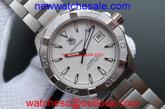 Tag-Heuer Aquaracer Calibre 5 300M White Dial Bracelet Watch00664